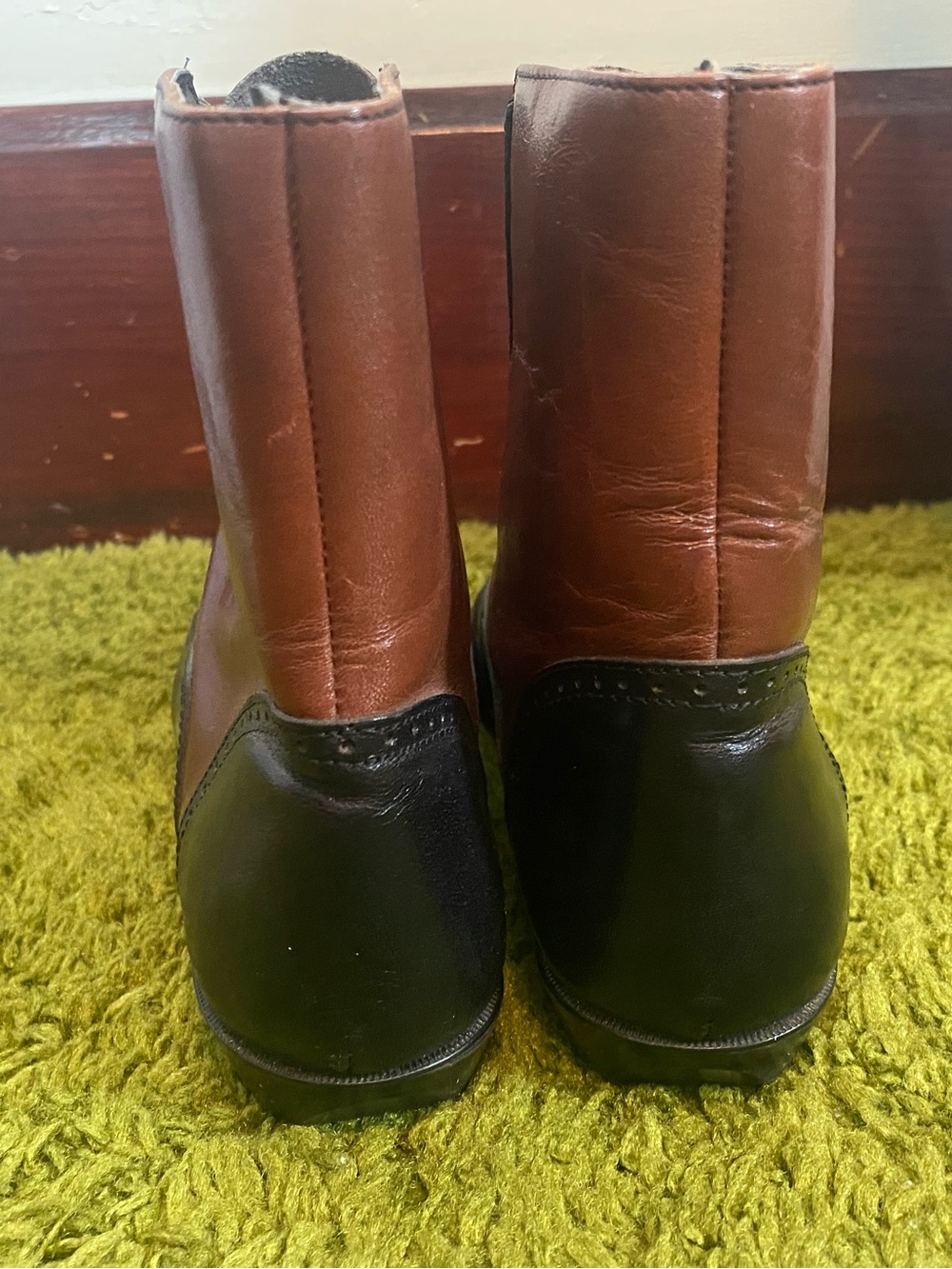 Lord & Taylor 80’s Vintage Two-Toned Leather Boots - Picture 3 of 13
